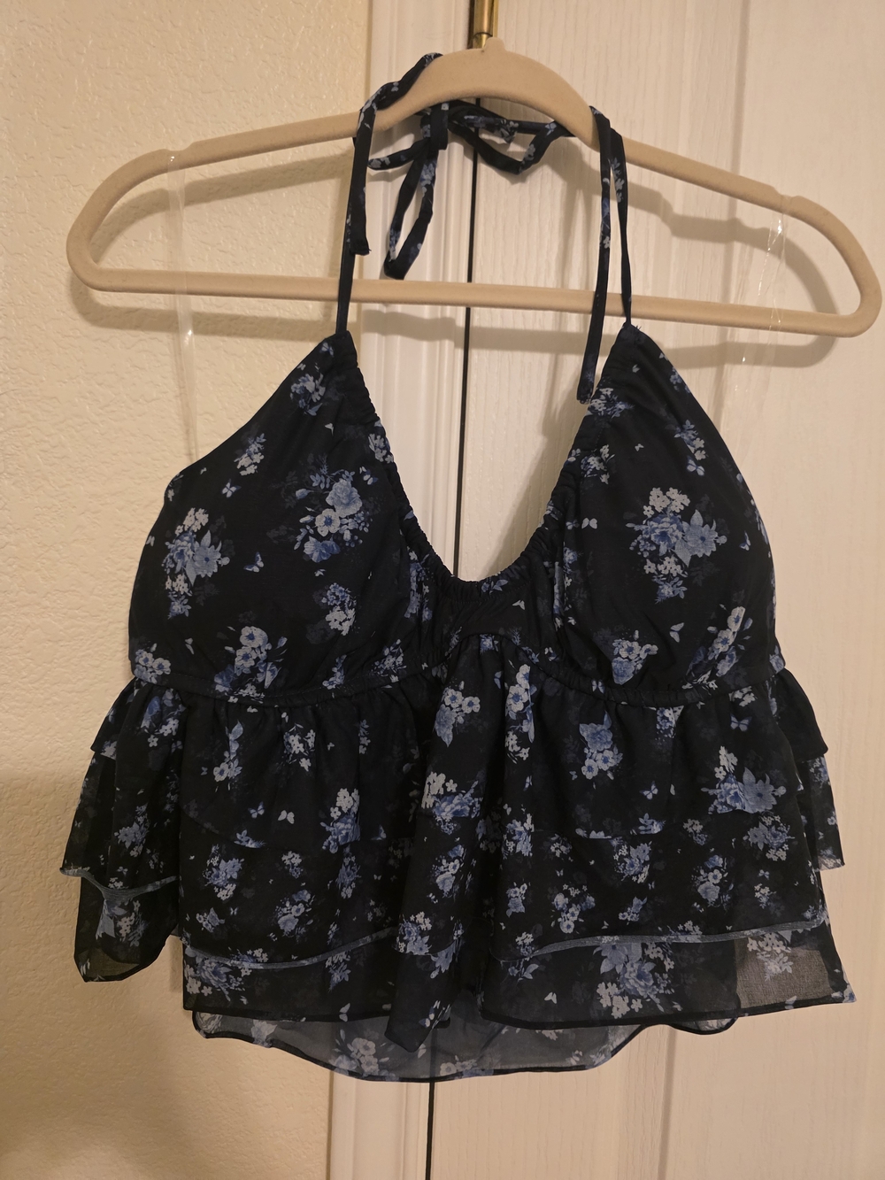 Wild Fable Women’s Navy Floral Halter Ruffle Crop Top -XL